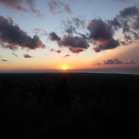 Villa Petromanos, a unique place with dreamy sunsets! à Xirokambos  Extérieur photo