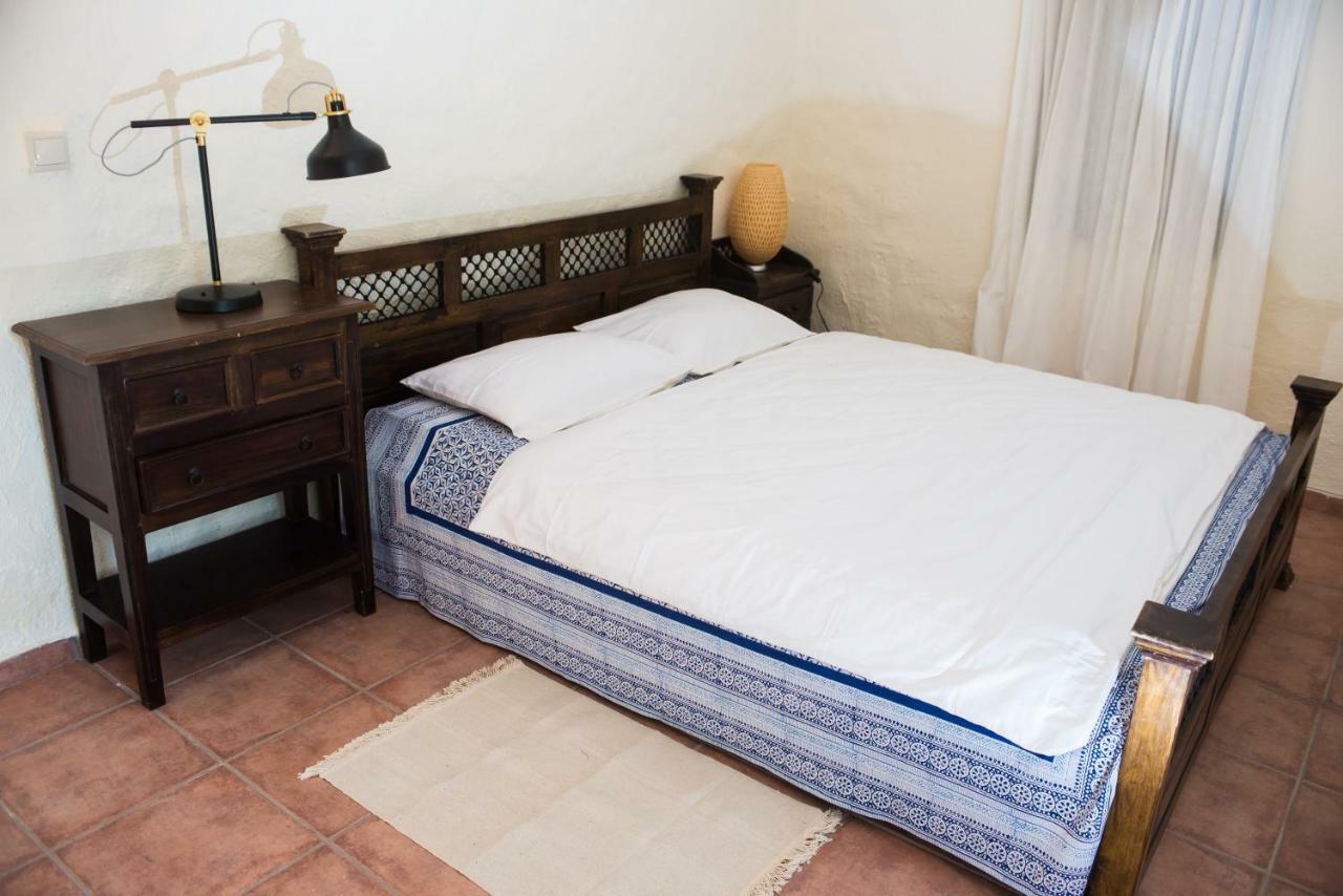 Villa Petromanos, a unique place with dreamy sunsets! à Xirokambos  Extérieur photo